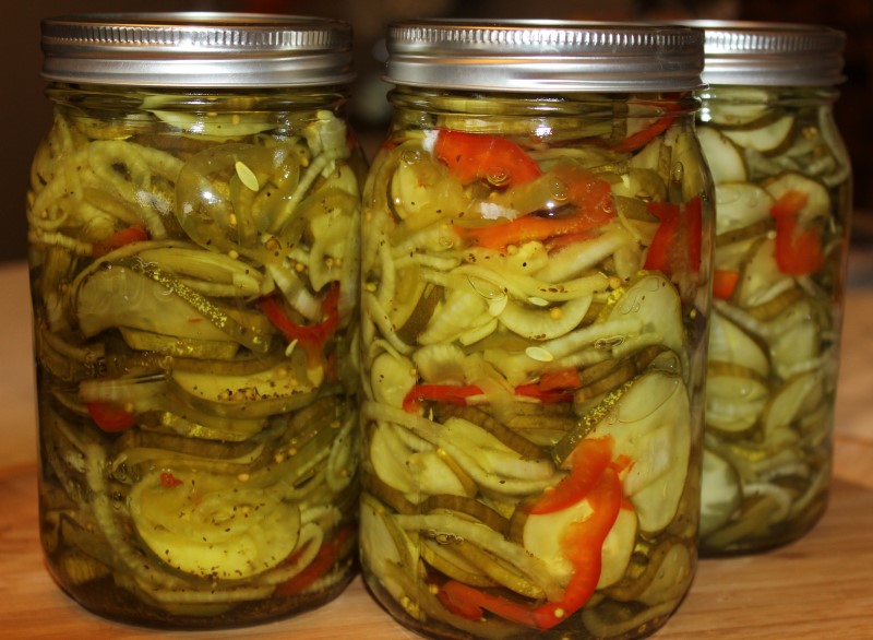 Bread and Butter Pickles  (Good and Easy)