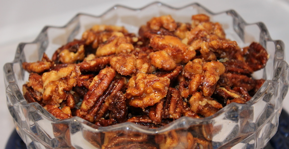 Simple Cinnamon Pecans